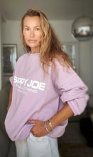 Load image into Gallery viewer, 05 CLASSIC SQUARE SWEATSHIRT - Misty Pink