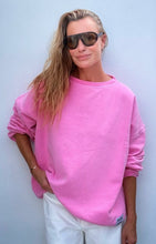 Load image into Gallery viewer, ORIGIN 05 CLASSIC SQUARE SWEATSHIRT - Candy