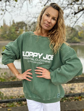 Load image into Gallery viewer, 05 CLASSIC SQUARE SWEATSHIRT - OLIVE GREEN