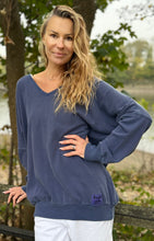 Load image into Gallery viewer, Raglan V Neck - Navy
