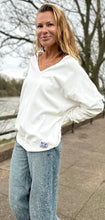 Load image into Gallery viewer, Raglan V Neck - White