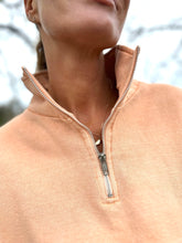 Load image into Gallery viewer, DIANA ZIP NECK - Peach
