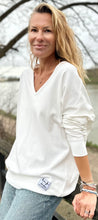 Load image into Gallery viewer, Raglan V Neck - White