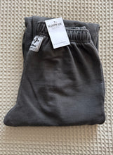 Load image into Gallery viewer, JOGGERS - Black Wash