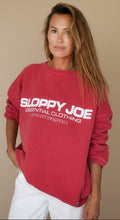 Load image into Gallery viewer, 05 CLASSIC SQUARE SWEATSHIRT -Red Wash