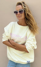 Load image into Gallery viewer, 05 CLASSIC SQUARE SWEATSHIRT - Special Edition - VANILLA BLUSH

