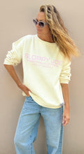Load image into Gallery viewer, 05 CLASSIC SQUARE SWEATSHIRT - Special Edition - VANILLA BLUSH
