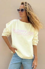 Load image into Gallery viewer, 05 CLASSIC SQUARE SWEATSHIRT - Special Edition - VANILLA BLUSH
