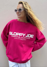 Load image into Gallery viewer, 05 CLASSIC SQUARE SWEATSHIRT - Lipstick
