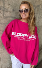 Load image into Gallery viewer, 05 CLASSIC SQUARE SWEATSHIRT - Lipstick
