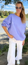 Load image into Gallery viewer, ORIGIN 05 CLASSIC SQUARE SWEATSHIRT - Soft Lilac
