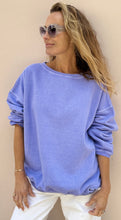 Load image into Gallery viewer, ORIGIN 05 CLASSIC SQUARE SWEATSHIRT - Soft Lilac
