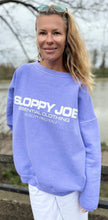 Load image into Gallery viewer, 05 CLASSIC SQUARE SWEATSHIRT - Soft Lilac
